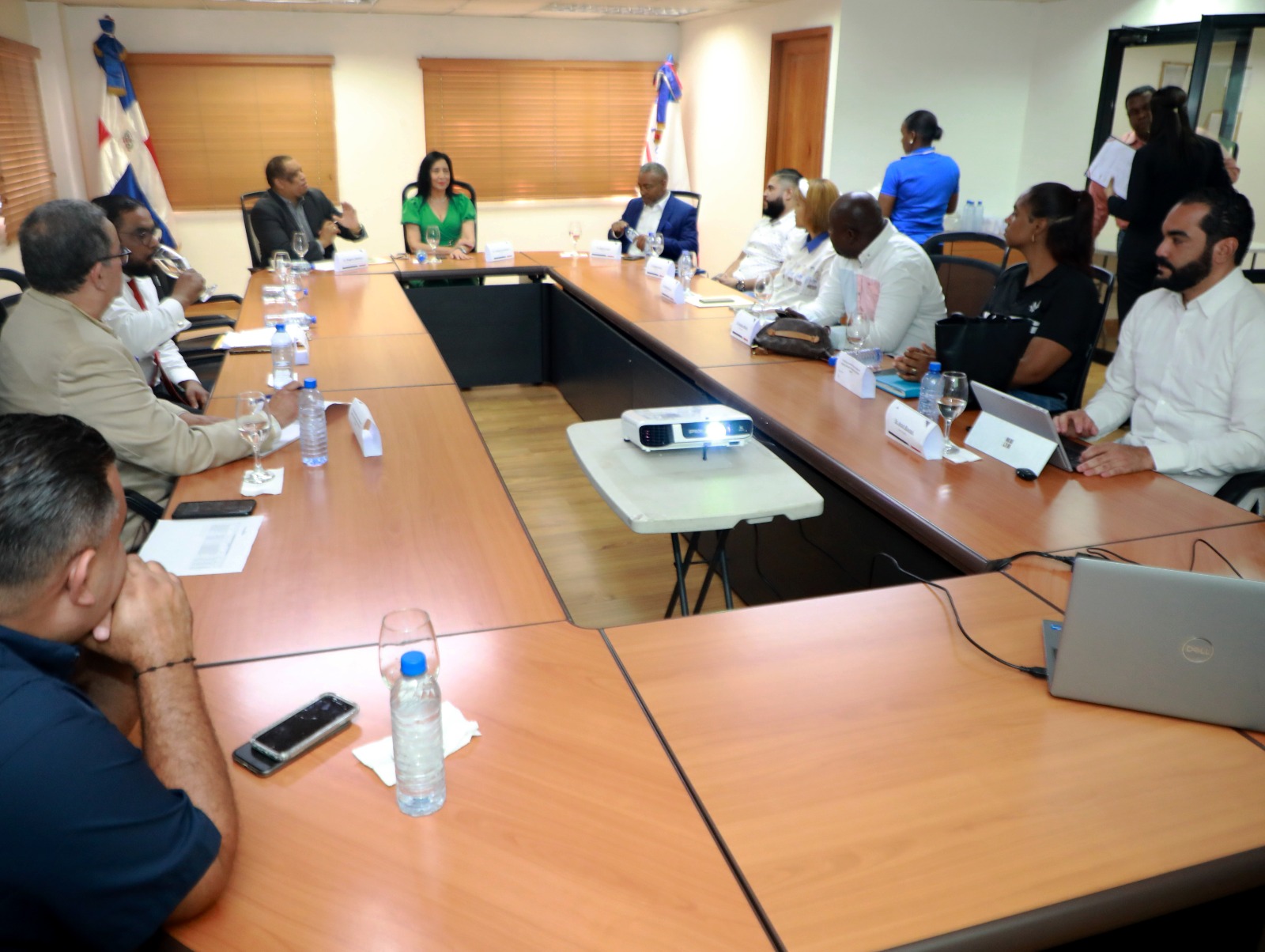 Promipyme realiza reunión de trabajo junto al Intrant